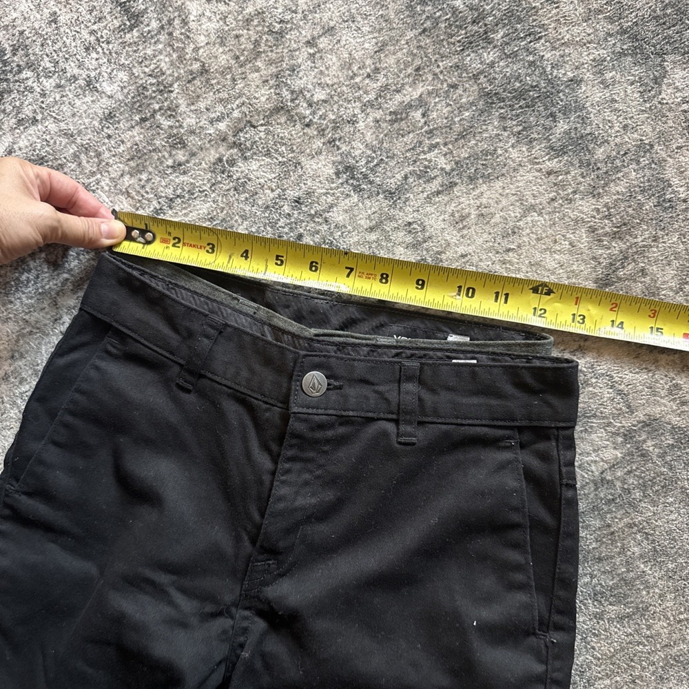 Lot of 2 Volcom Youth VMonty Chino Shorts Size 26/27 Black & Gray School - Picture 9 of 10